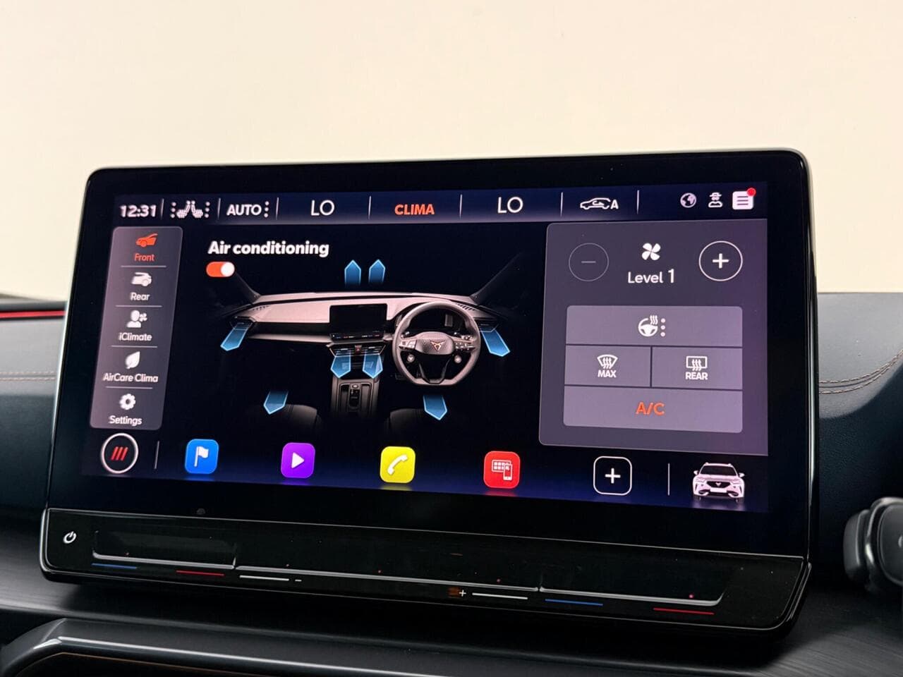 CUPRA Formentor thumbnail Infotainment System