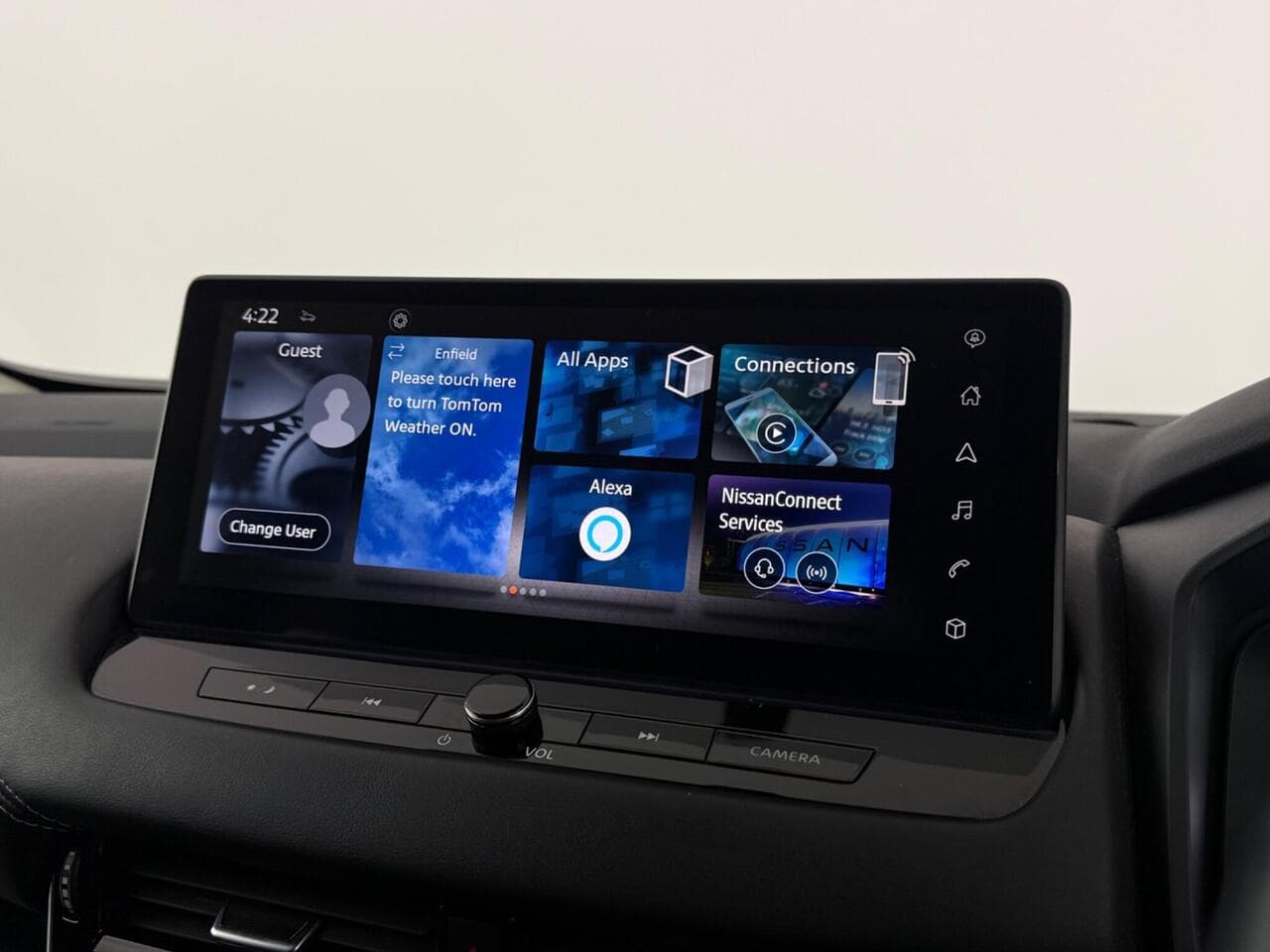 Nissan Qashqai thumbnail Infotainment System