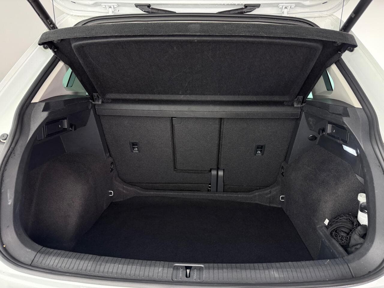 Volkswagen Tiguan thumbnail Boot