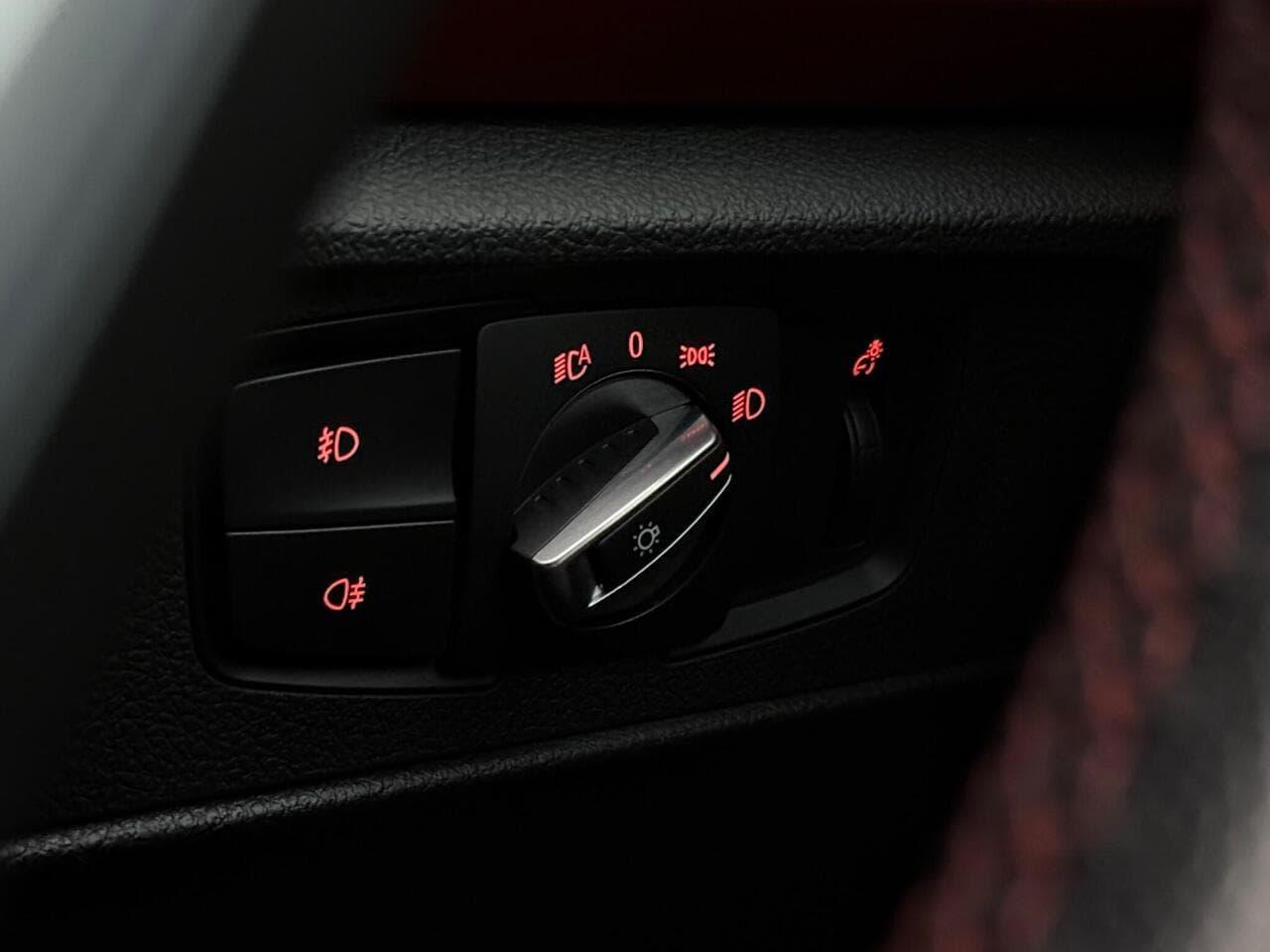 BMW 2 Series thumbnail Misc Controls