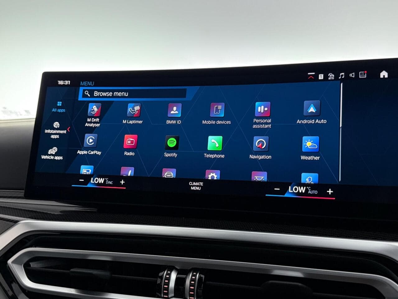 BMW M3 thumbnail Infotainment System