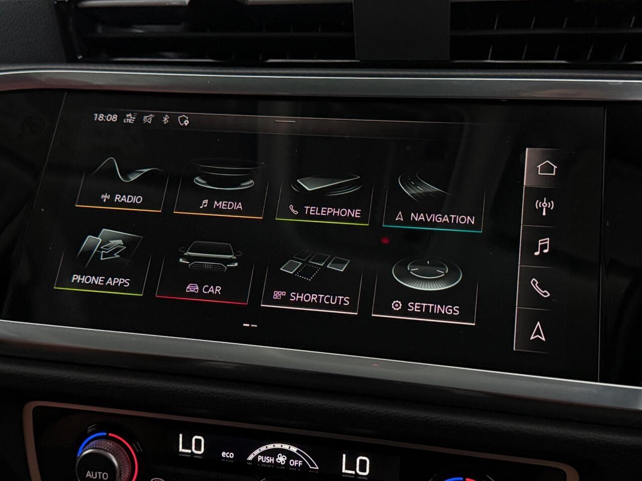 Audi Q3 thumbnail Infotainment System