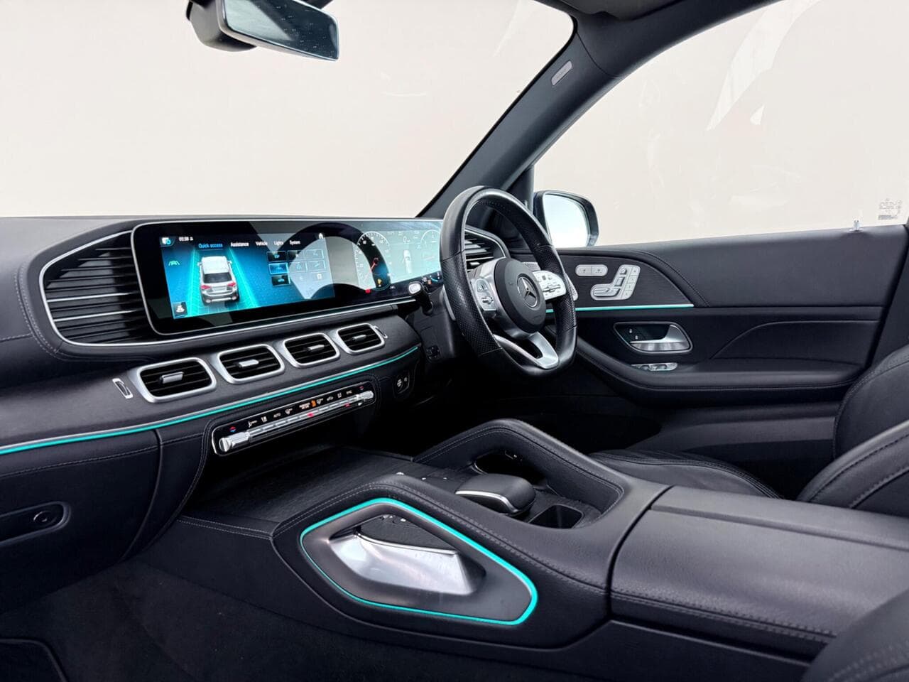 Mercedes-Benz GLE thumbnail Interior Front