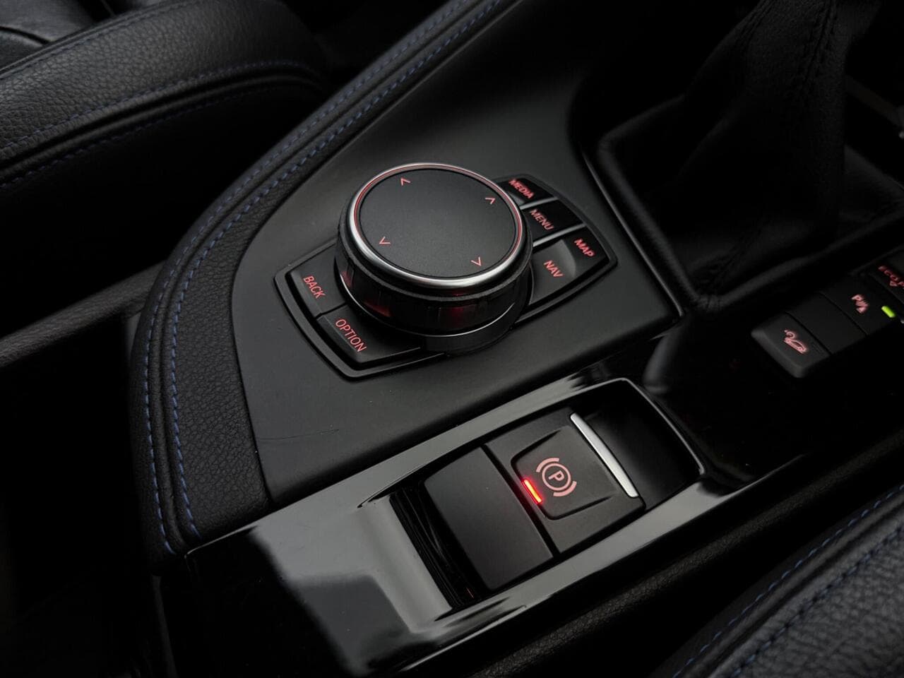 BMW X1 thumbnail Misc Controls