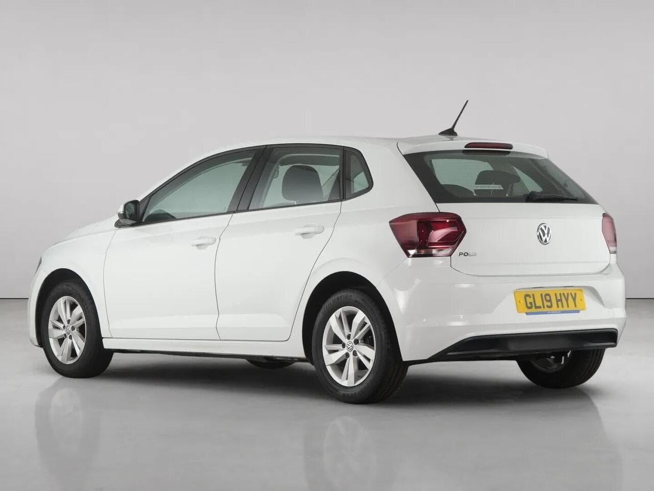 Volkswagen Polo thumbnail Rear Left