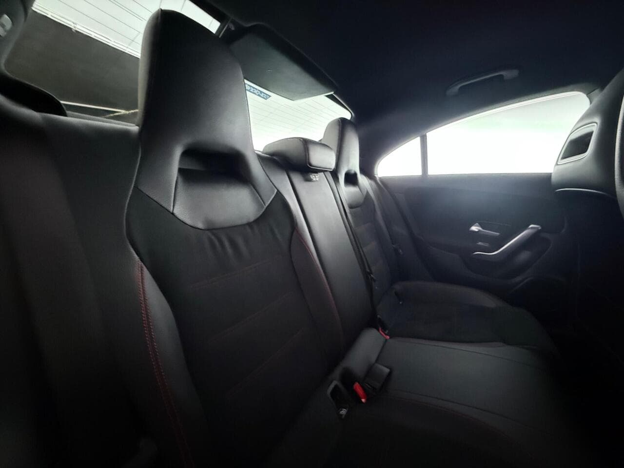 Mercedes-Benz CLA thumbnail Seats Rear
