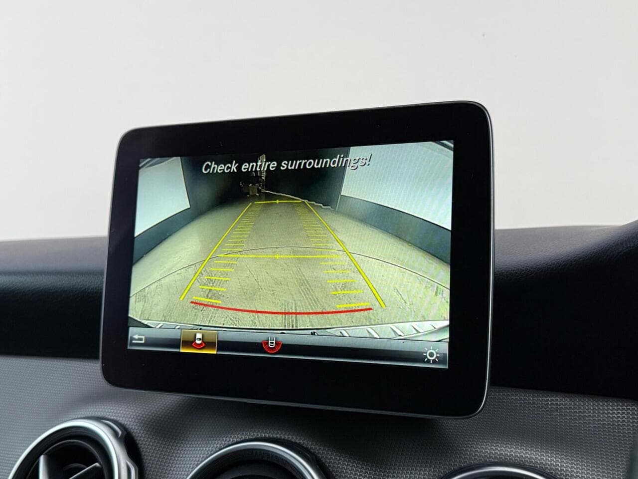 Mercedes-Benz GLA thumbnail Infotainment System
