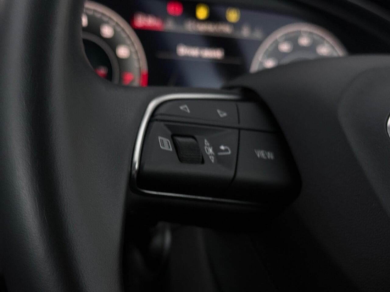 Audi Q5 thumbnail Misc Controls