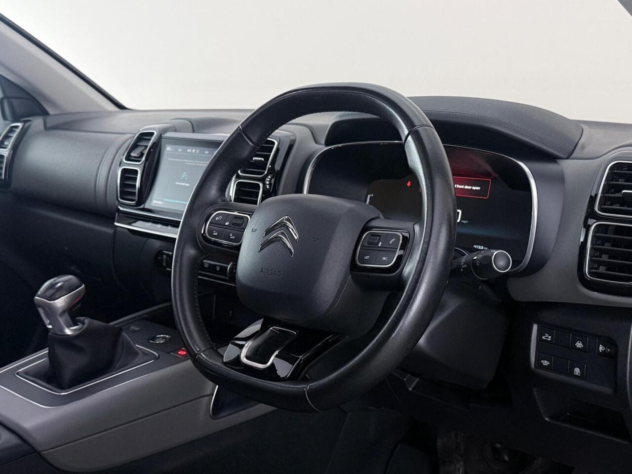 Citroen C5 Aircross thumbnail Interior Front