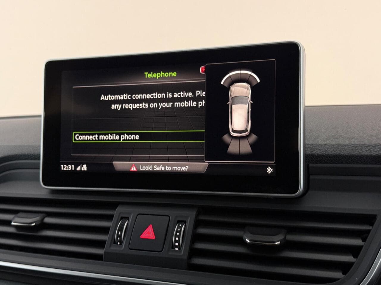 Audi Q5 thumbnail Infotainment System