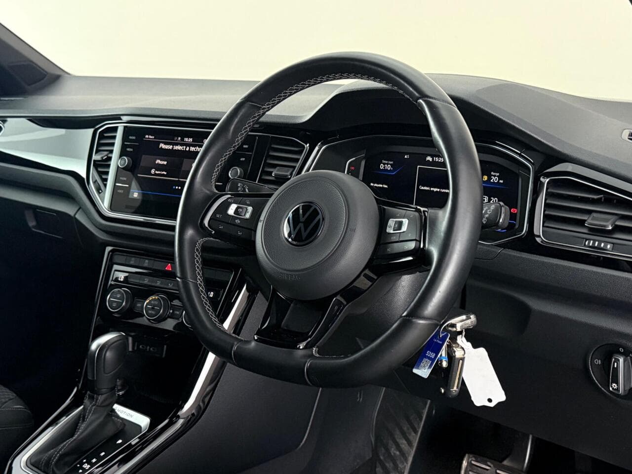 Volkswagen T-Roc thumbnail Steering Wheel