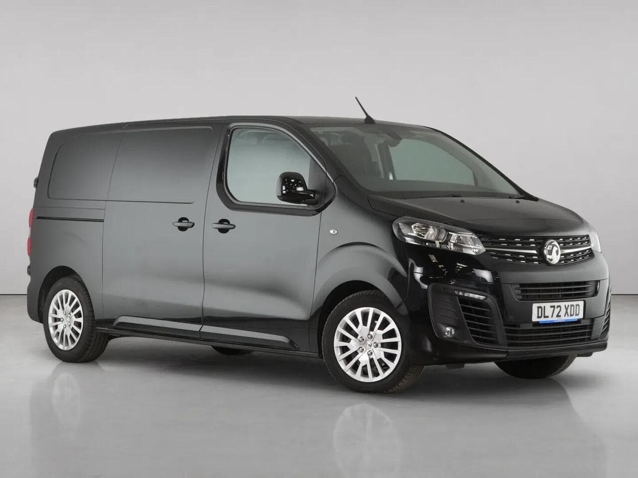 Vauxhall Vivaro - Vauxhall Vivaro 1.5 Turbo D 2700 Pro Panel Van 6dr Diesel Manual L1 H1 Euro 6 (s/s) (120 ps)