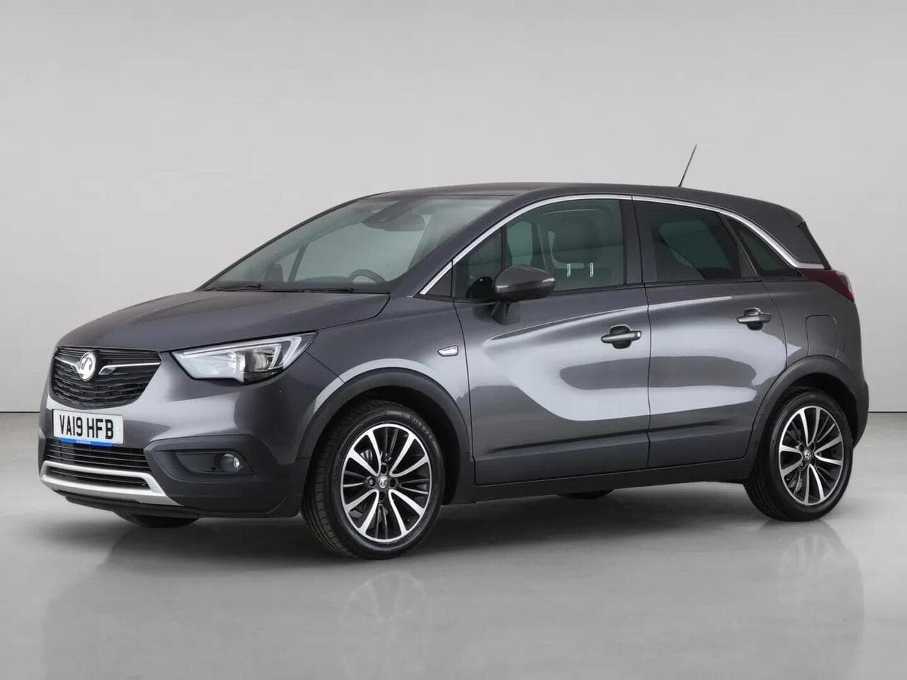 Vauxhall Crossland X thumbnail Front Left