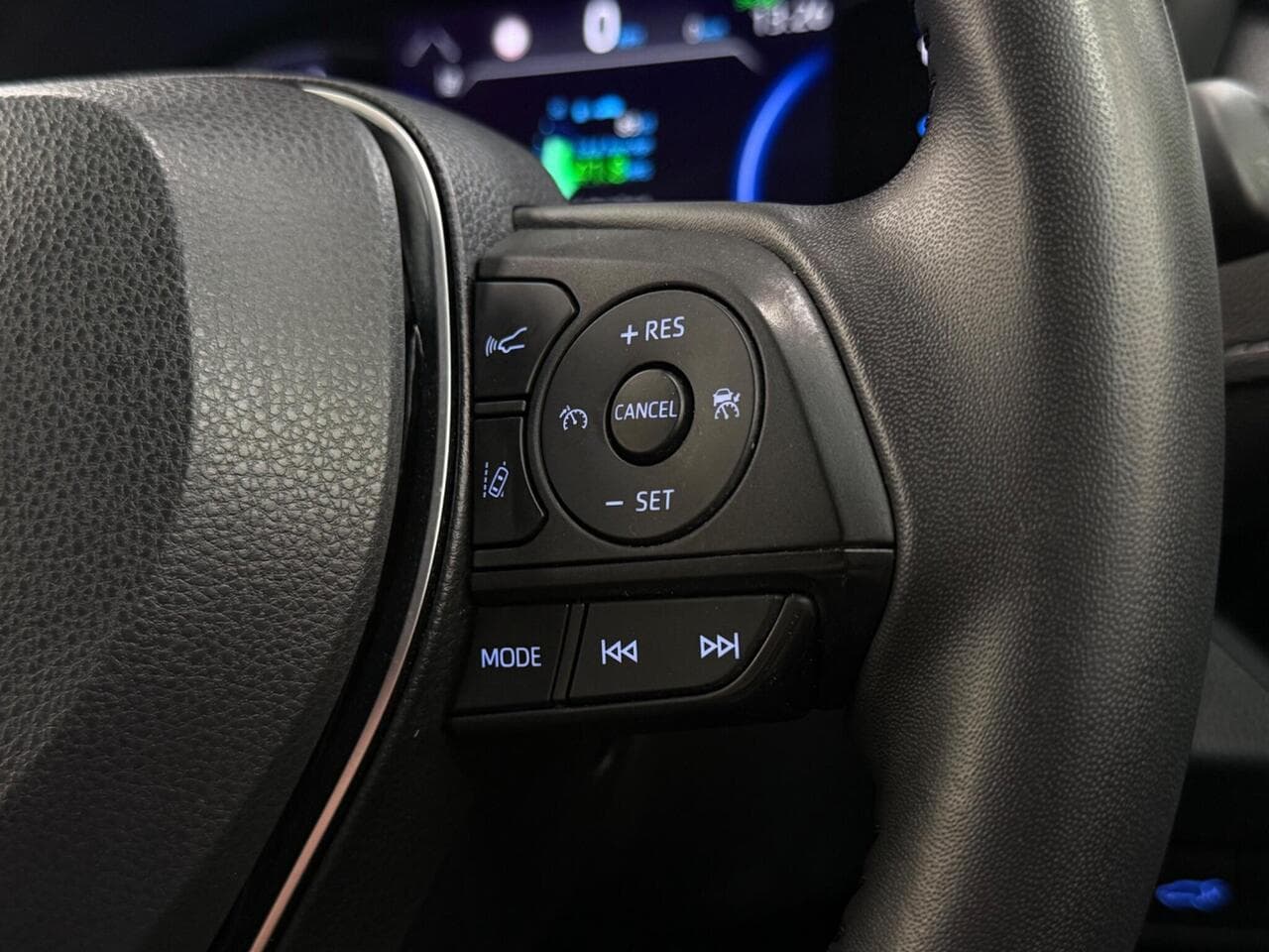 Toyota RAV4 thumbnail Misc Controls