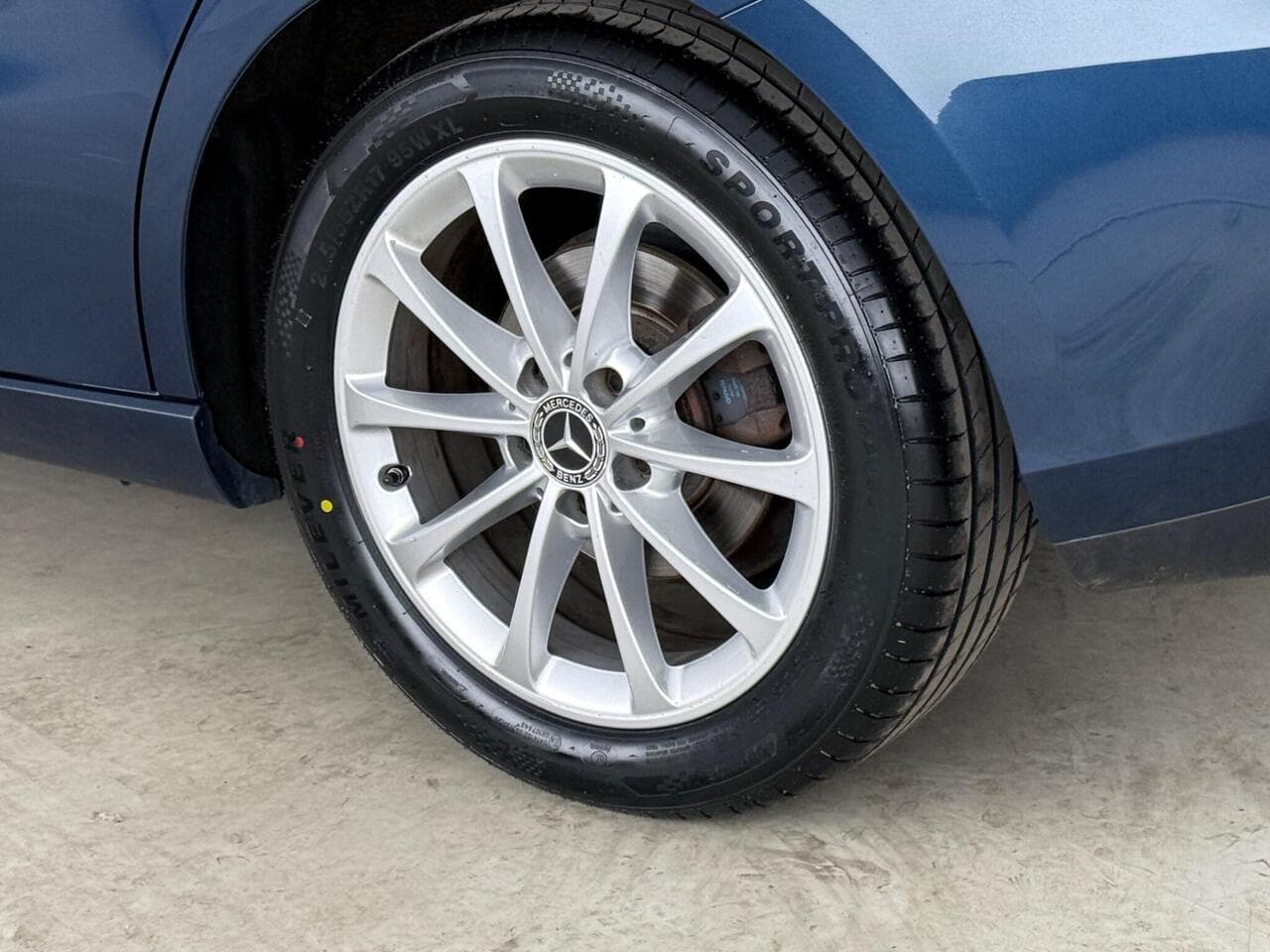 Mercedes-Benz B Class thumbnail Wheel