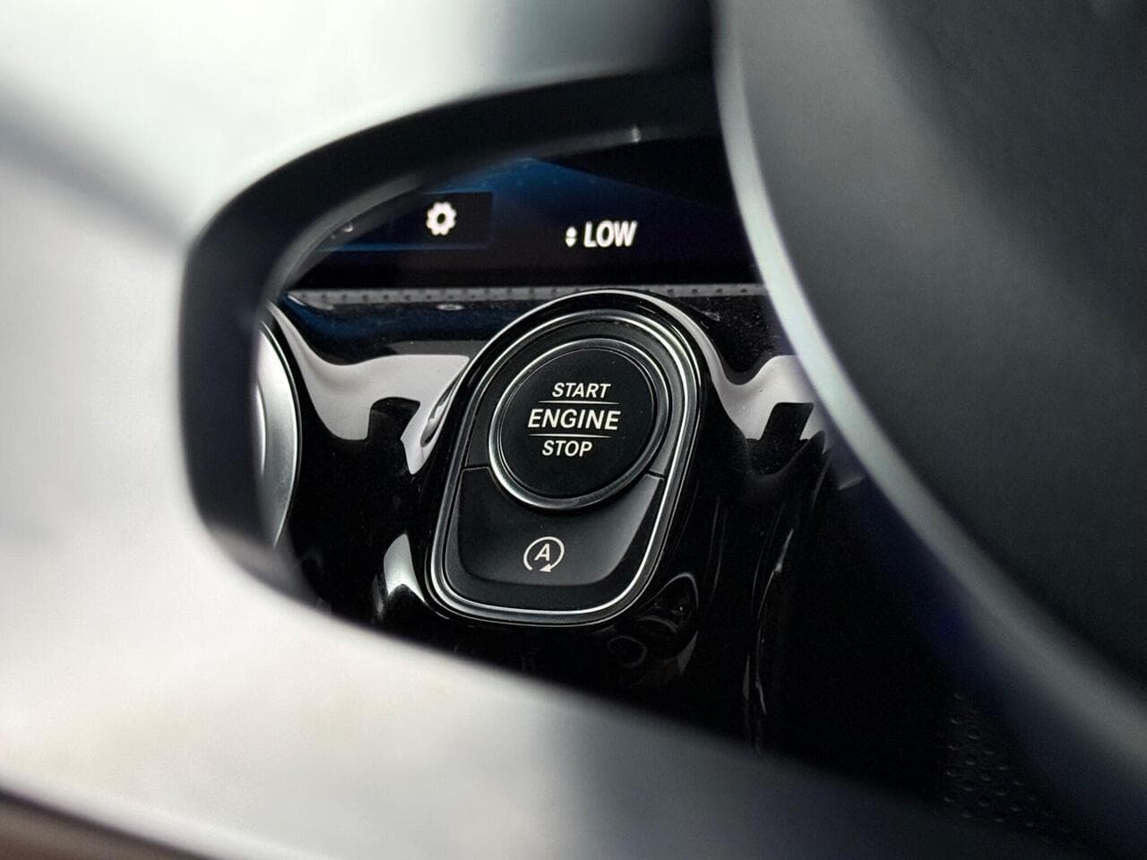 Mercedes-Benz A Class thumbnail Misc Controls