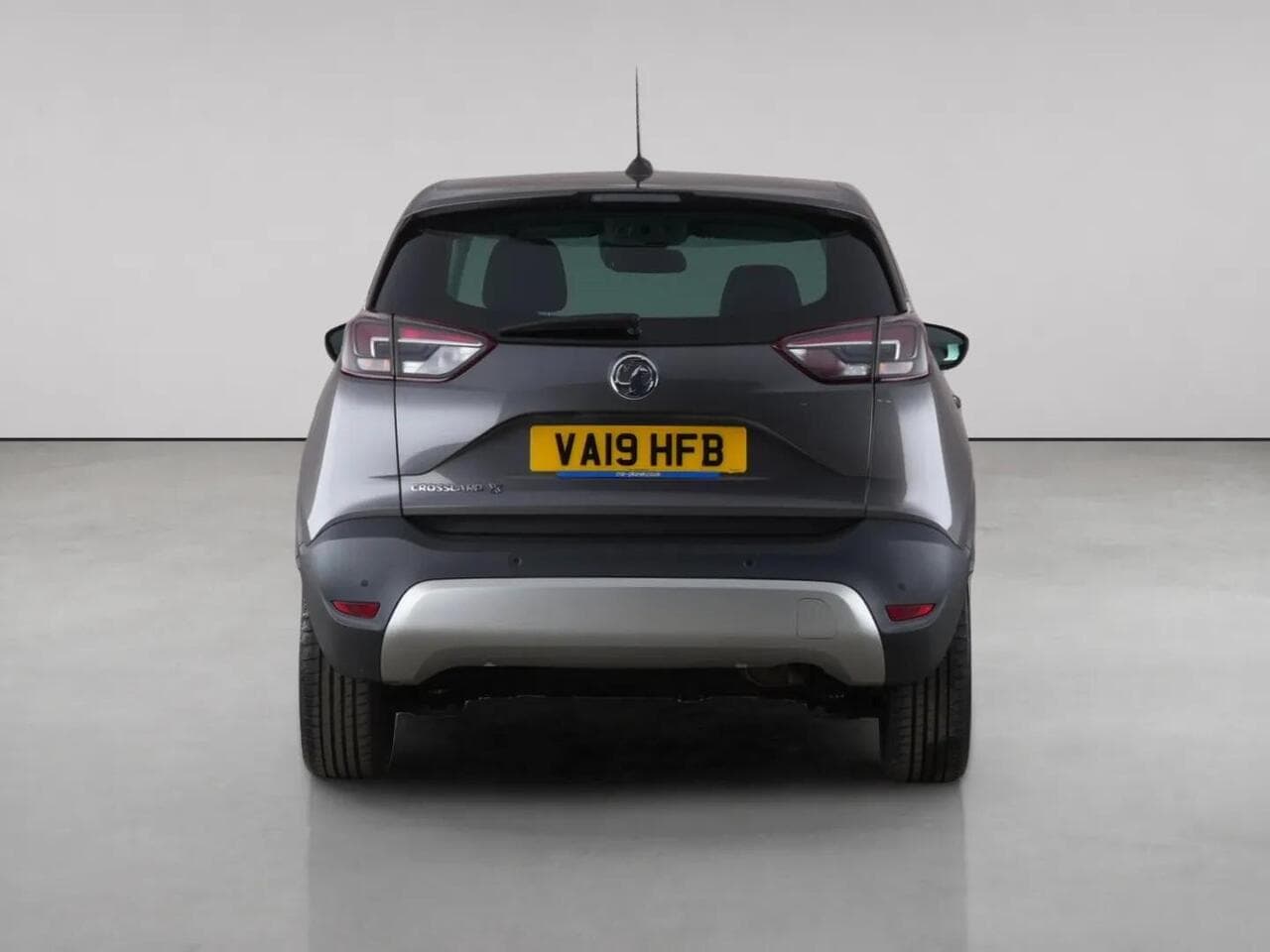 Vauxhall Crossland X thumbnail Rear