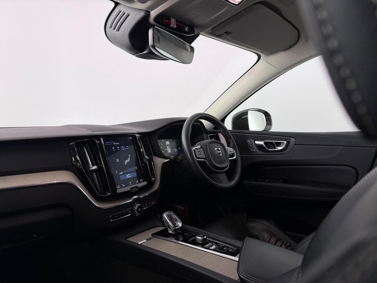 Volvo XC60 thumbnail Interior Front
