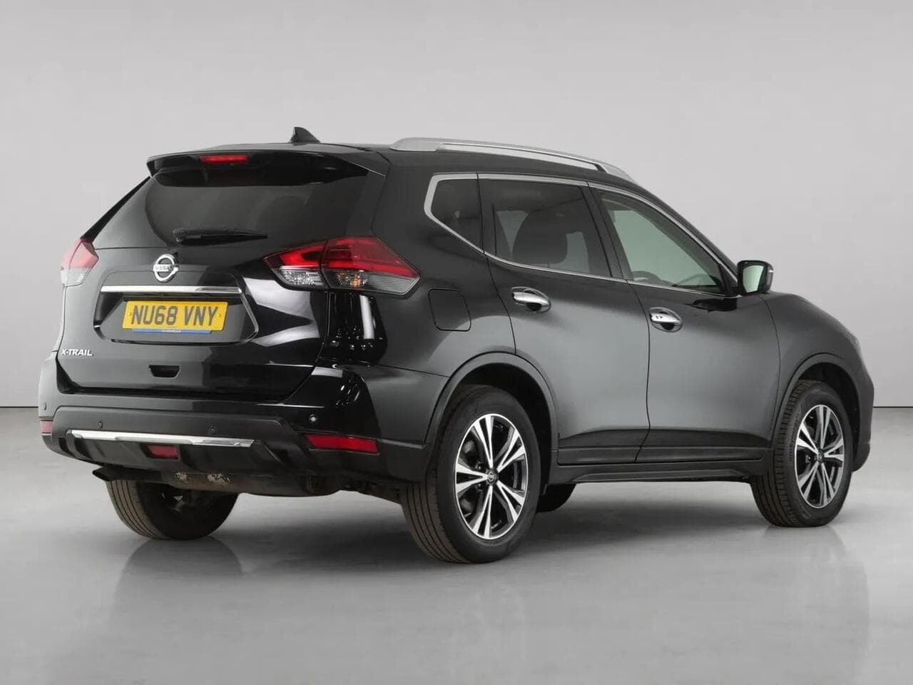 Nissan X-Trail thumbnail Rear Right