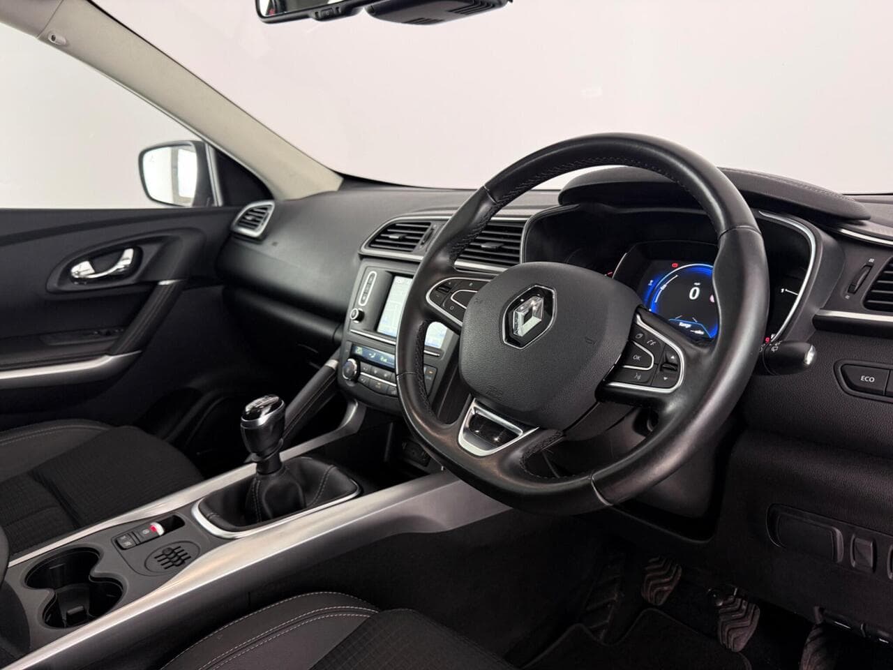 Renault Kadjar thumbnail Interior Front