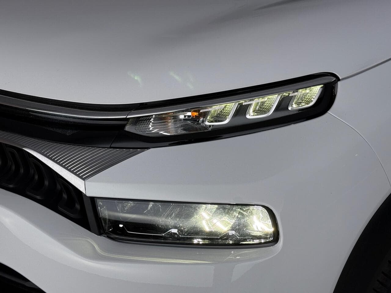 Citroen C3 Aircross thumbnail Lights Front