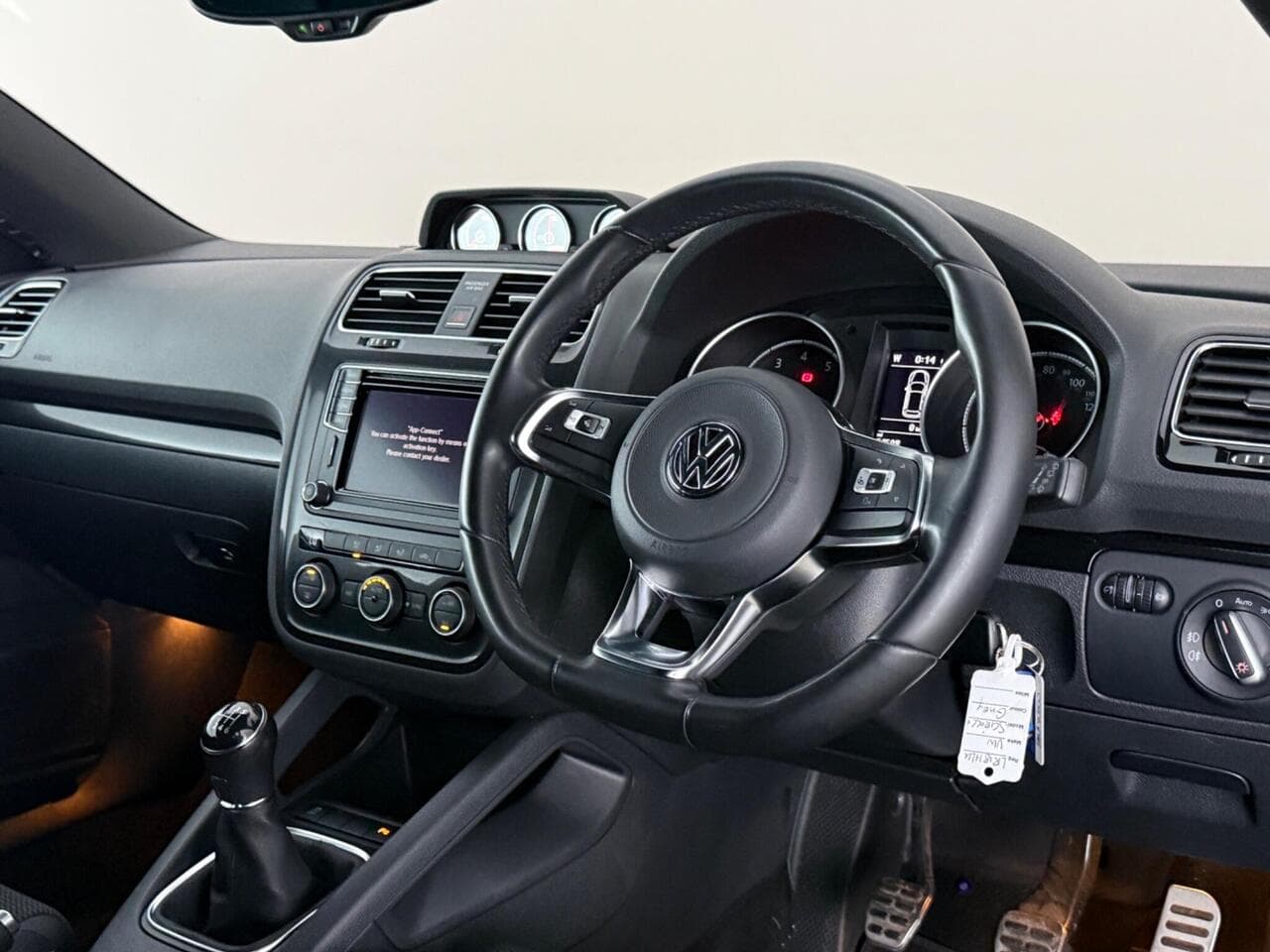Volkswagen Scirocco thumbnail Interior Front