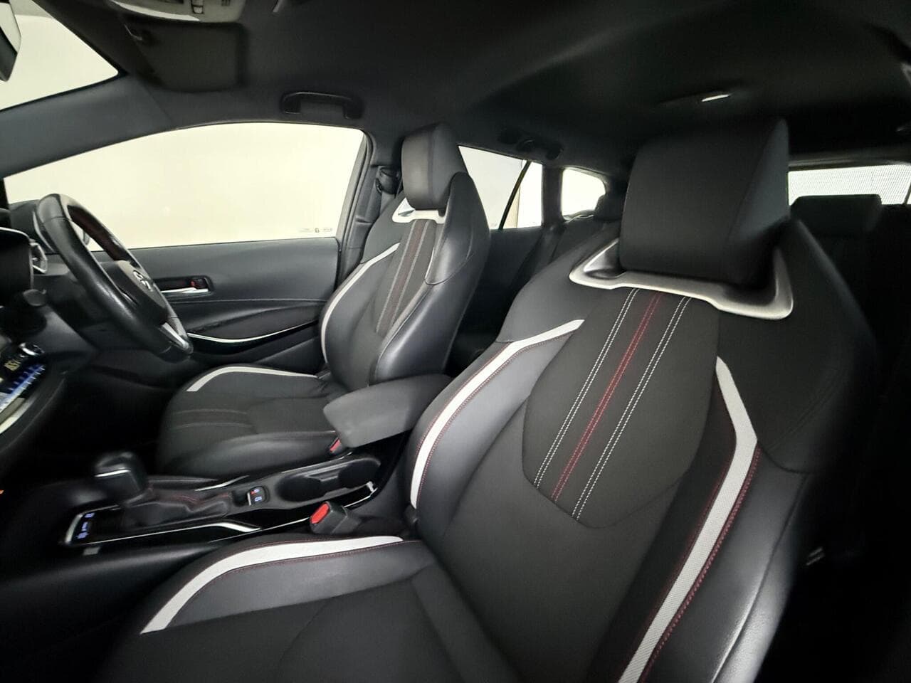 Toyota Corolla thumbnail Seat Front Passenger