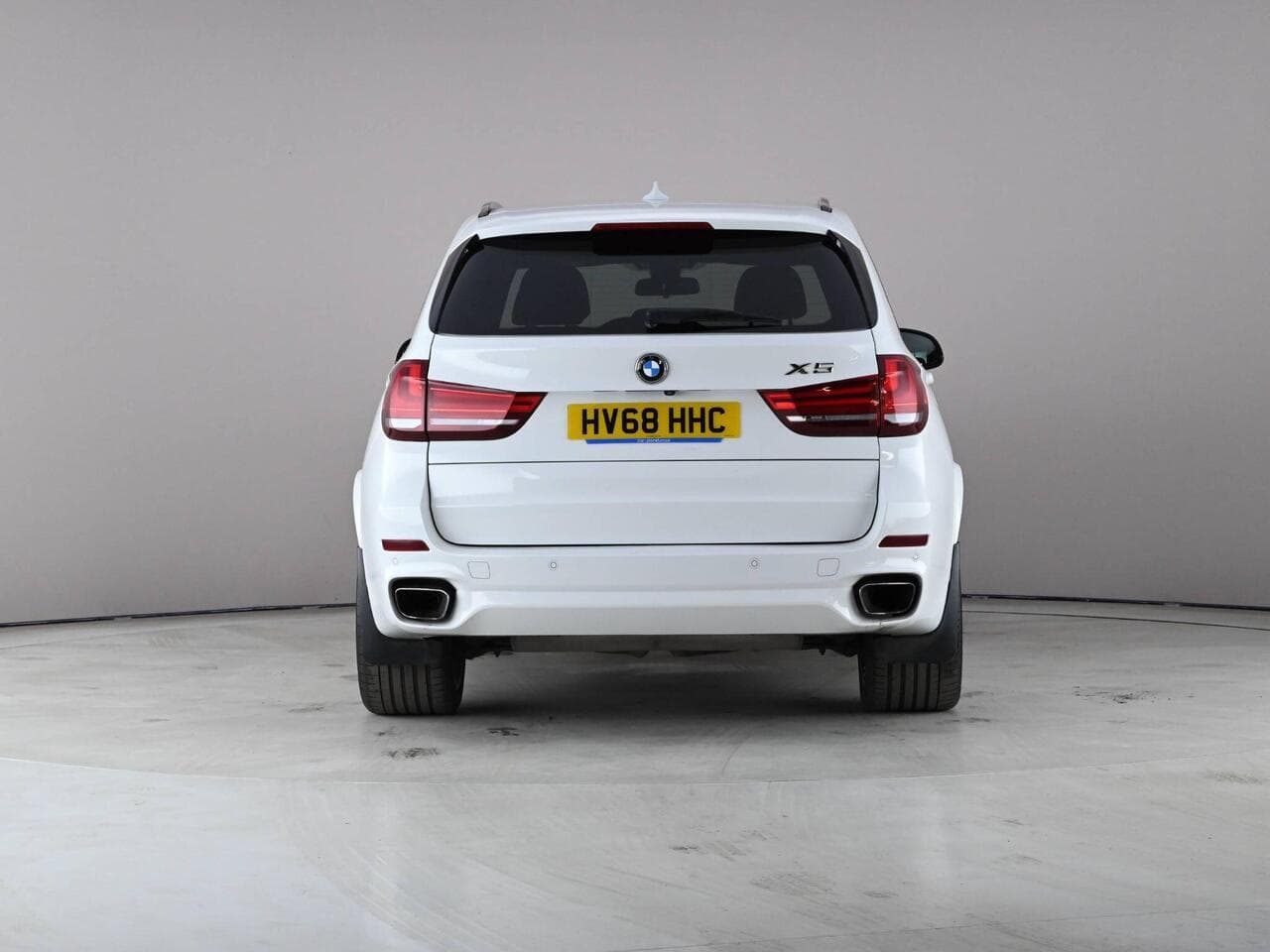 BMW X5 thumbnail Rear