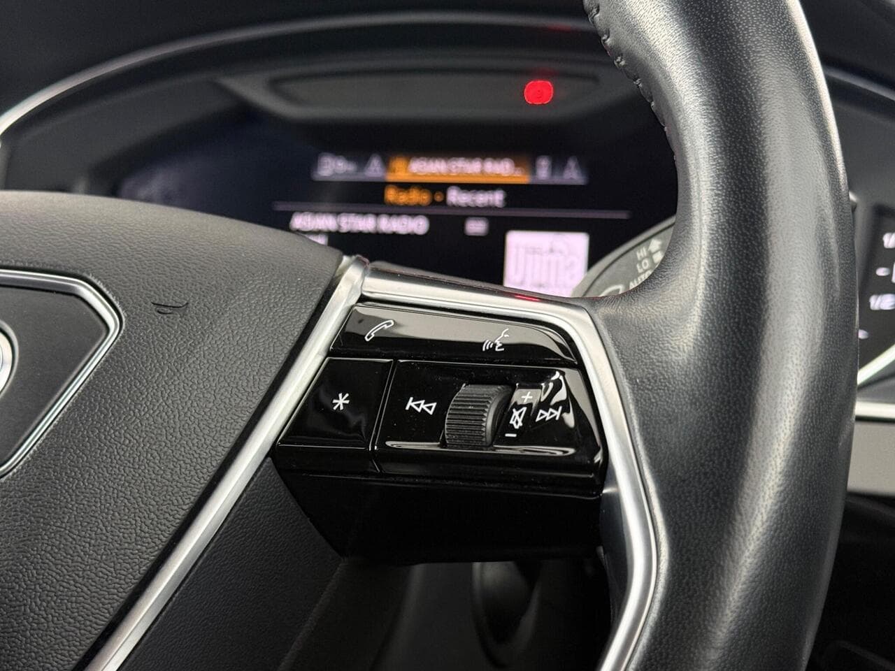 Audi A8 thumbnail Misc Controls