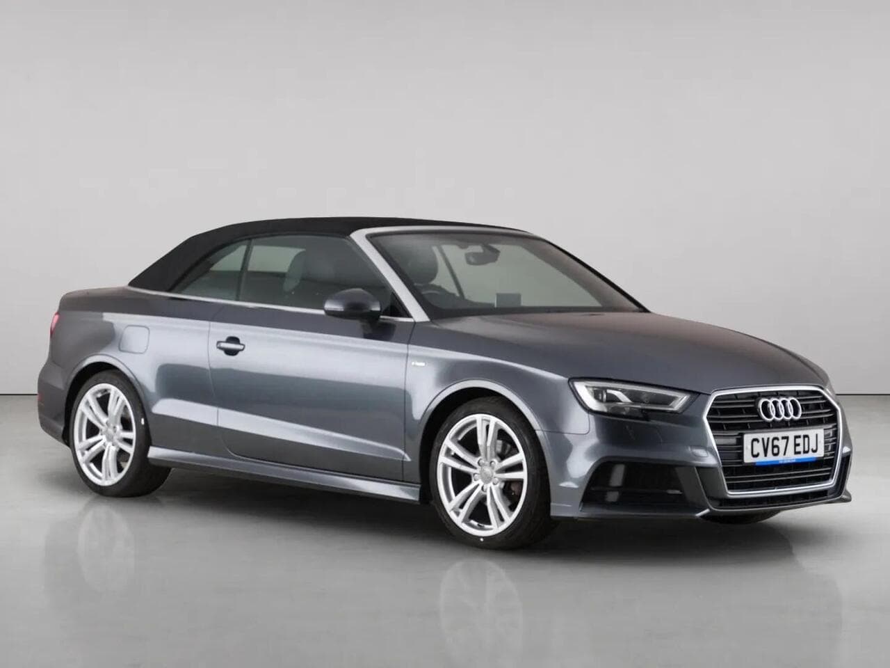 Audi A3 Cabriolet thumbnail Front Right