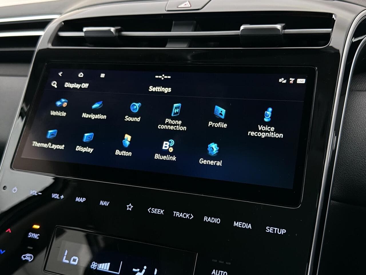 Hyundai TUCSON thumbnail Infotainment System