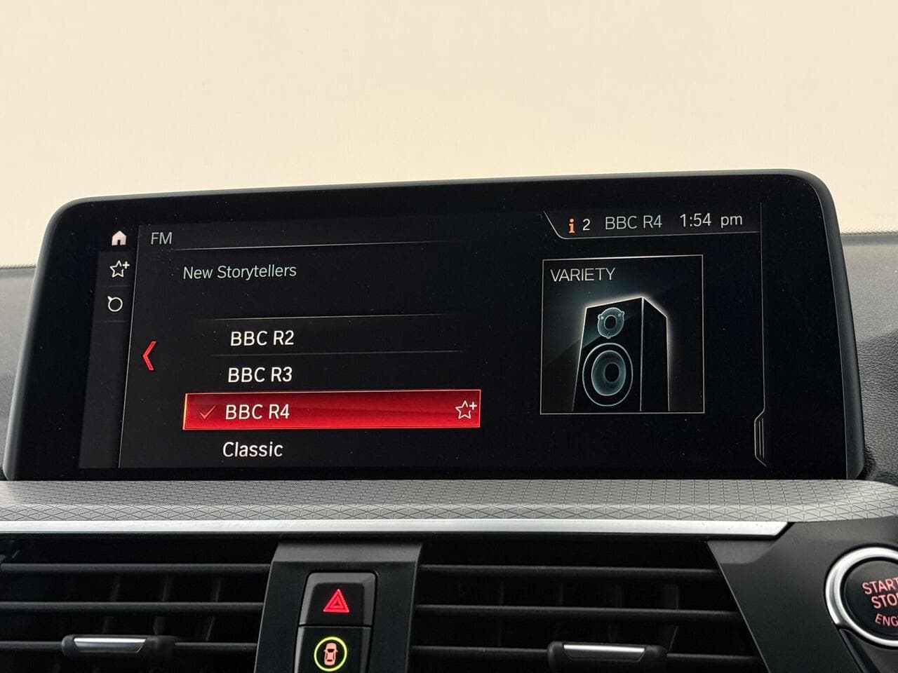 BMW X3 thumbnail Infotainment System