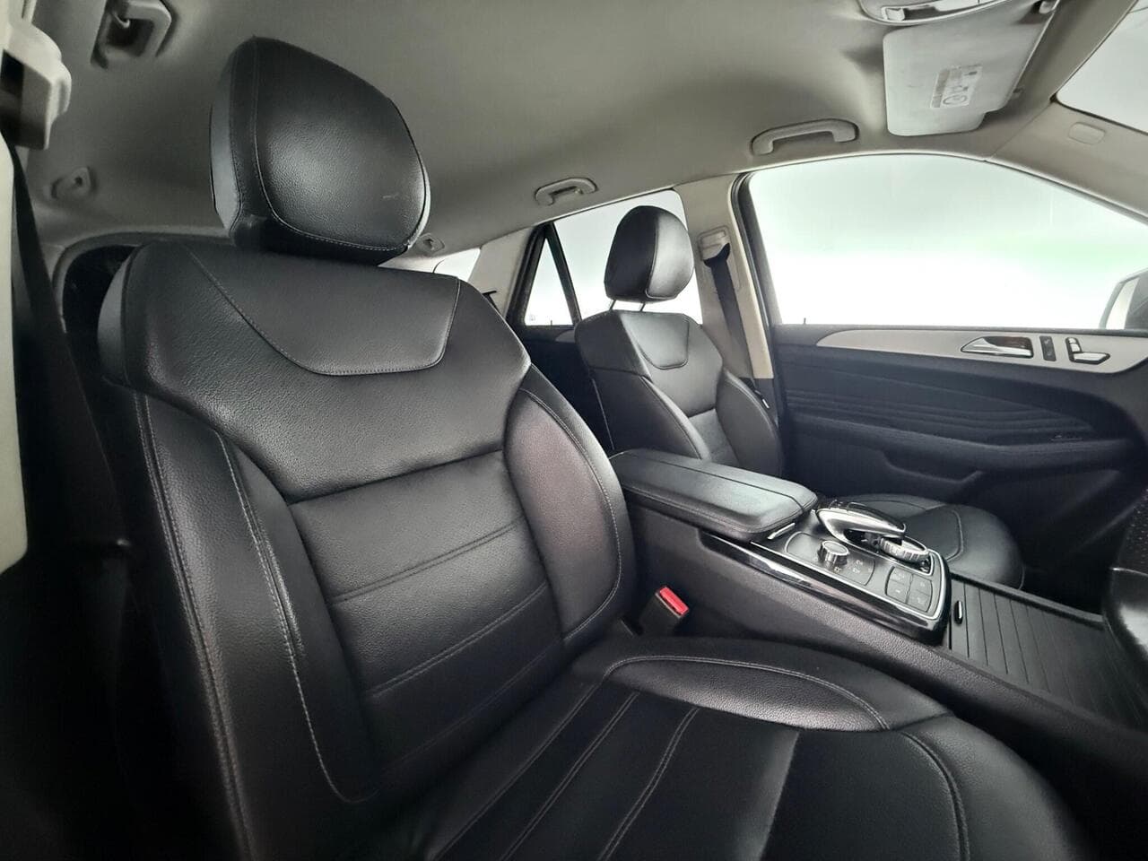 Mercedes-Benz GLE thumbnail Seat Driver