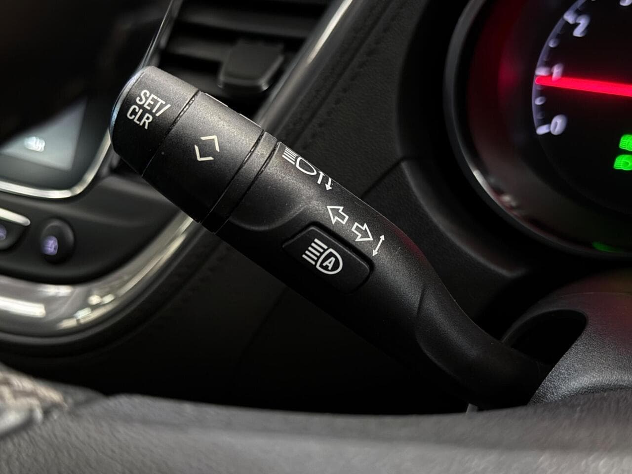Vauxhall Grandland X thumbnail Misc Controls