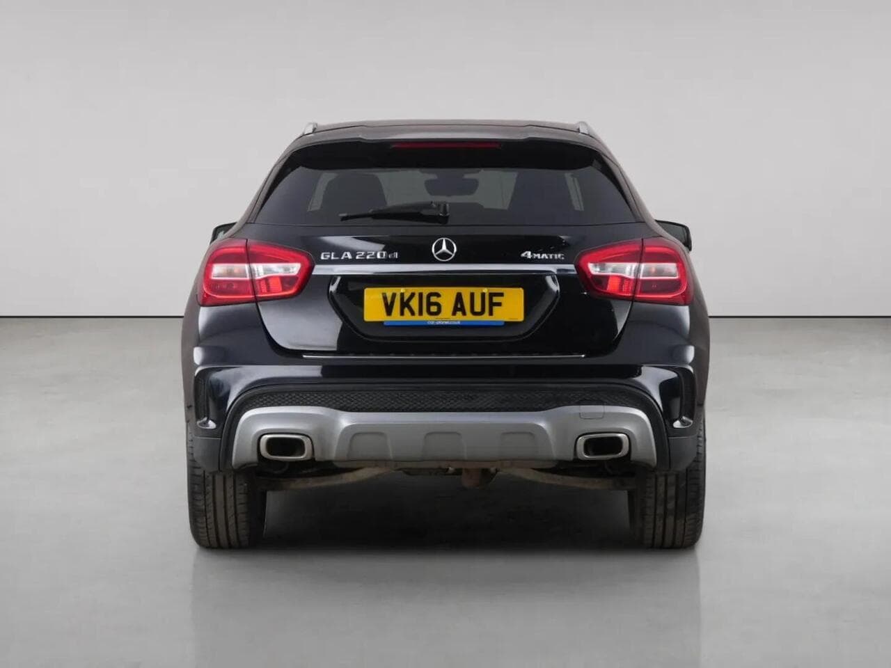 Mercedes-Benz GLA thumbnail Rear