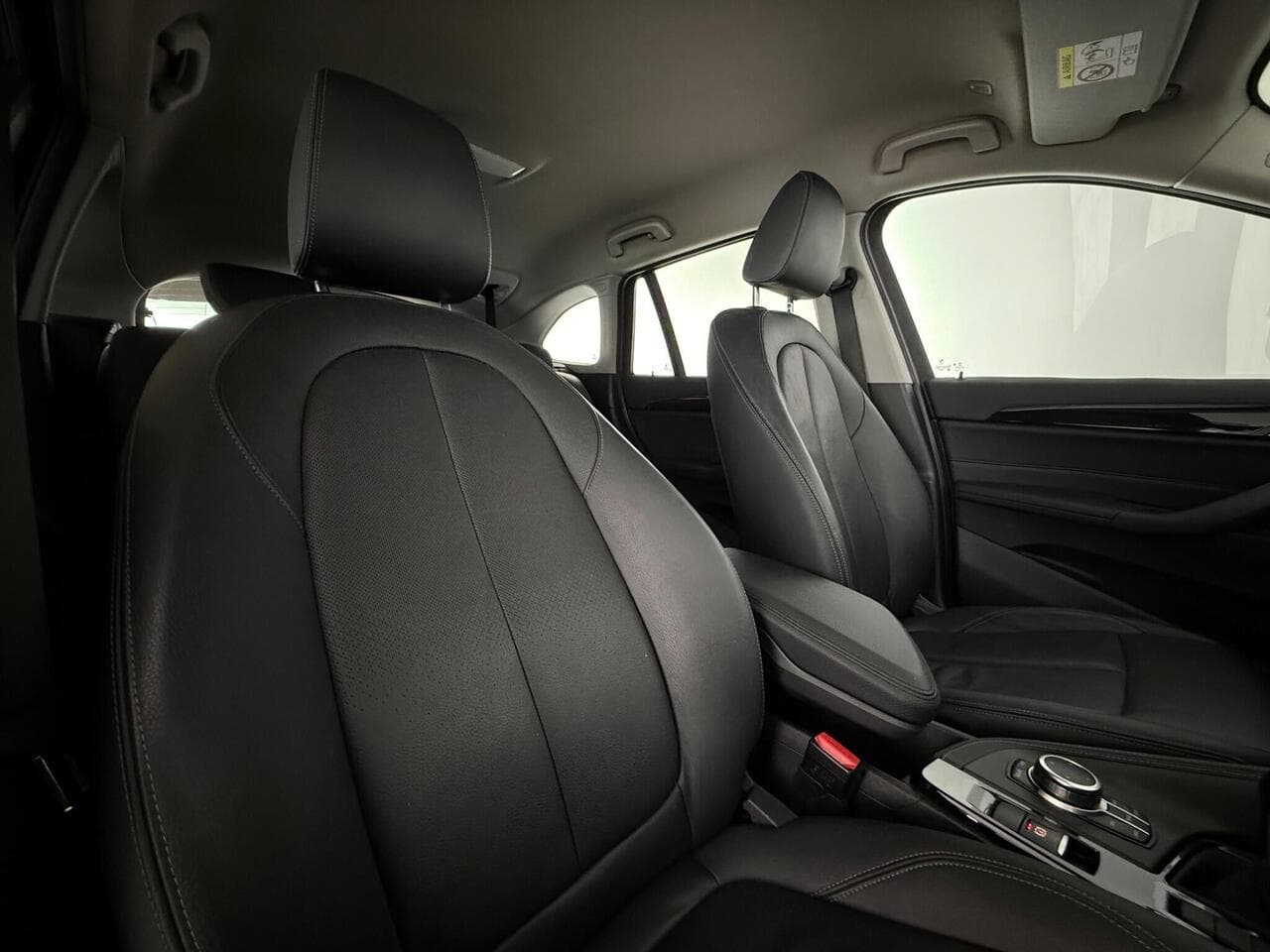 BMW X1 thumbnail Seat Driver