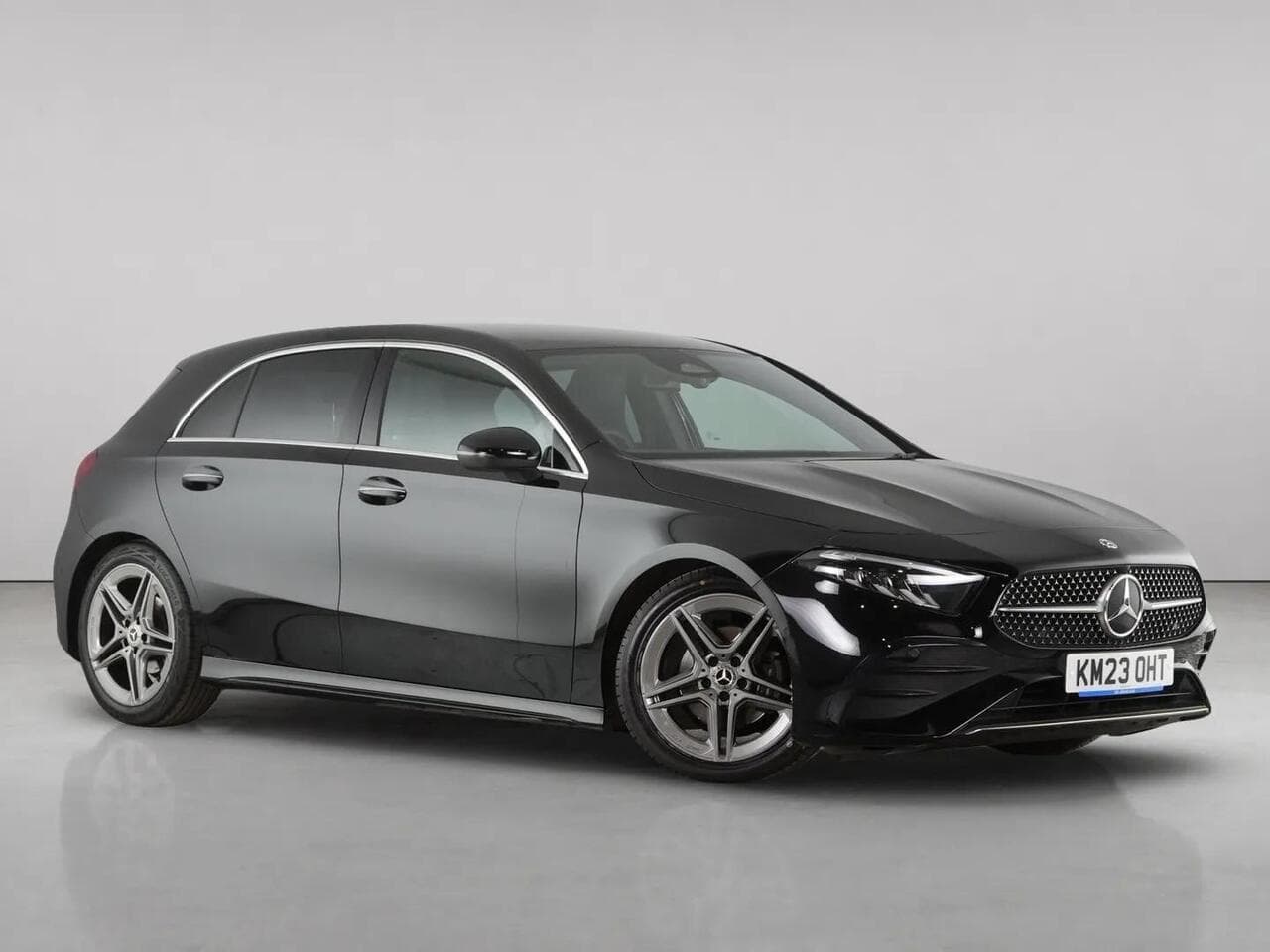 Mercedes-Benz A Class - Mercedes-Benz A Class 1.3 A180h MHEV AMG Line (Executive) Hatchback 5dr Petrol Hybrid 7G-DCT Euro 6 (s/s) (150 ps)
