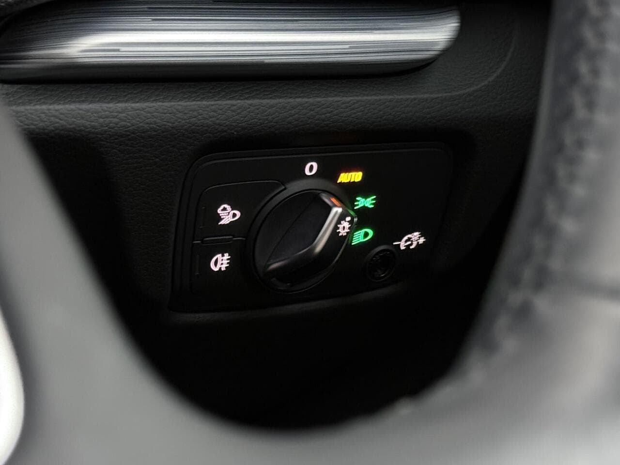 Audi A3 thumbnail Misc Controls