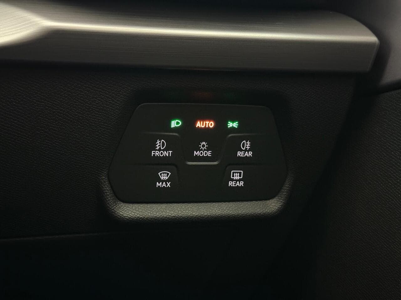 SEAT Leon thumbnail Misc Controls