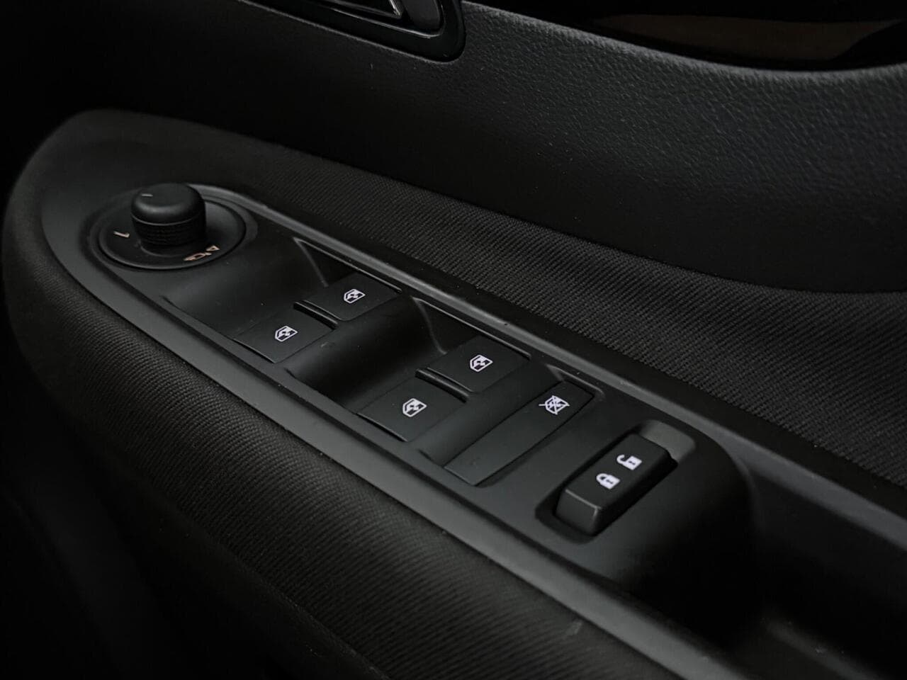 Vauxhall Mokka X thumbnail Misc Controls