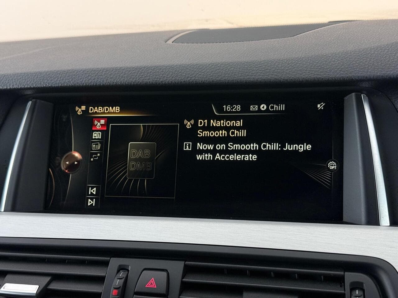 BMW 5 Series thumbnail Infotainment System