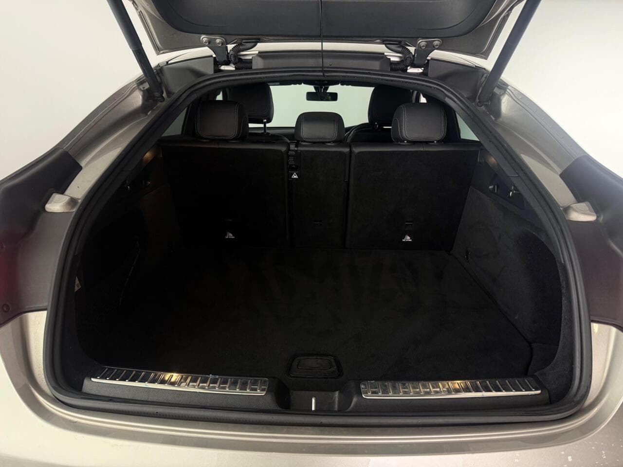Mercedes-Benz GLC thumbnail Boot