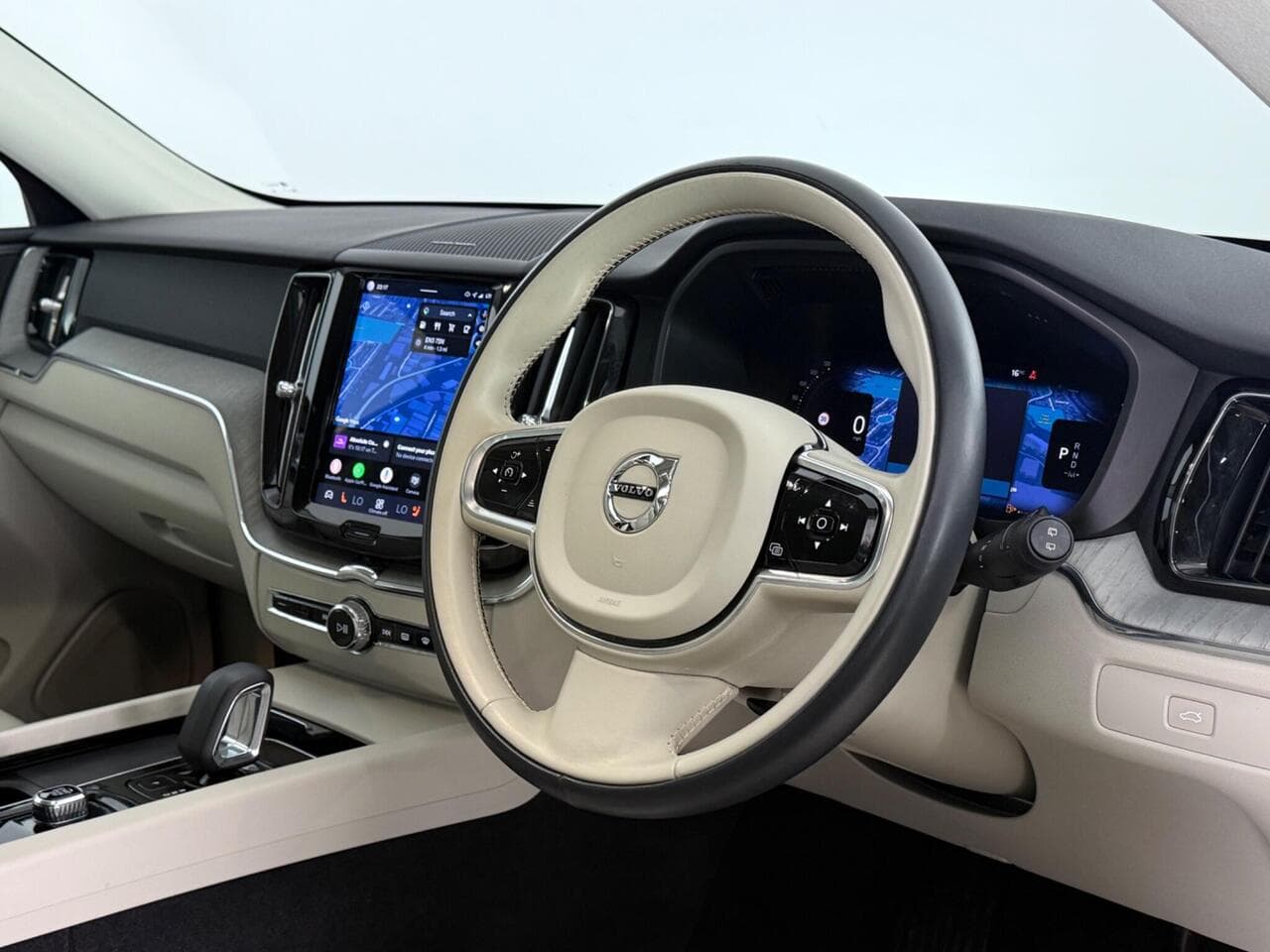 Volvo XC60 thumbnail Steering Wheel
