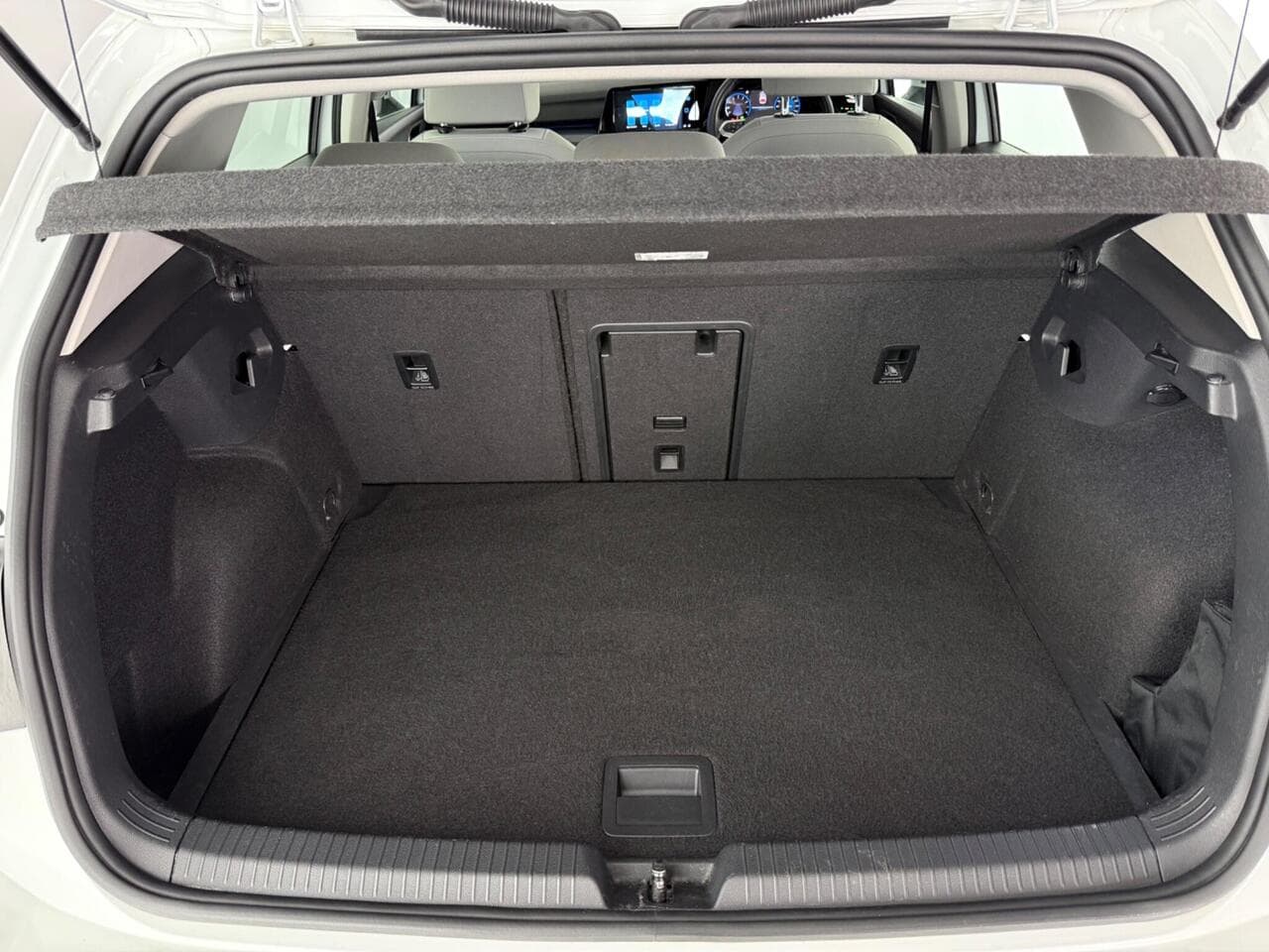 Volkswagen Golf thumbnail Boot