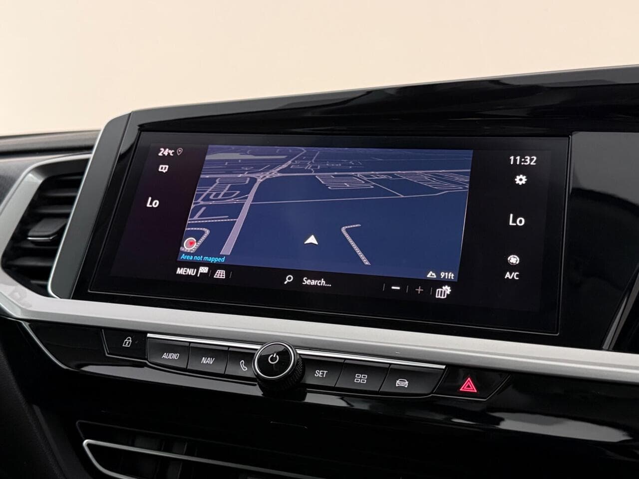 Vauxhall Grandland thumbnail Infotainment System