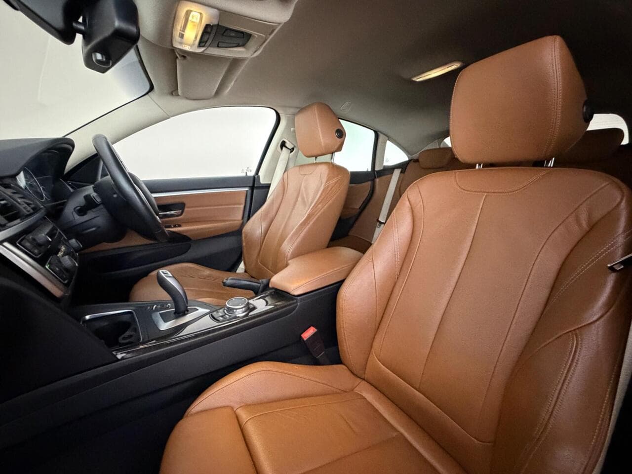 BMW 4 Series Gran Coupe thumbnail Seat Front Passenger