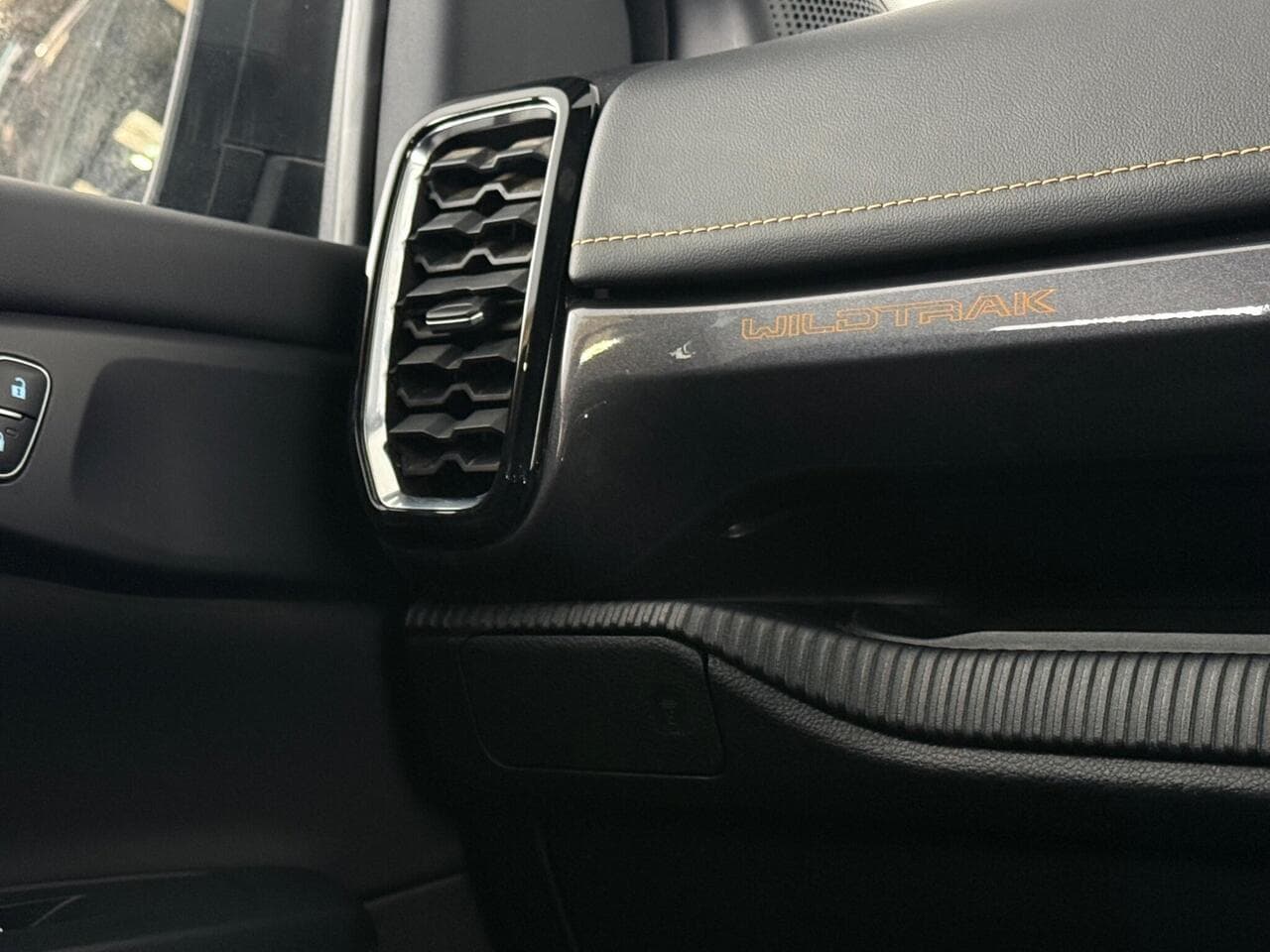 Ford Ranger thumbnail Misc Controls
