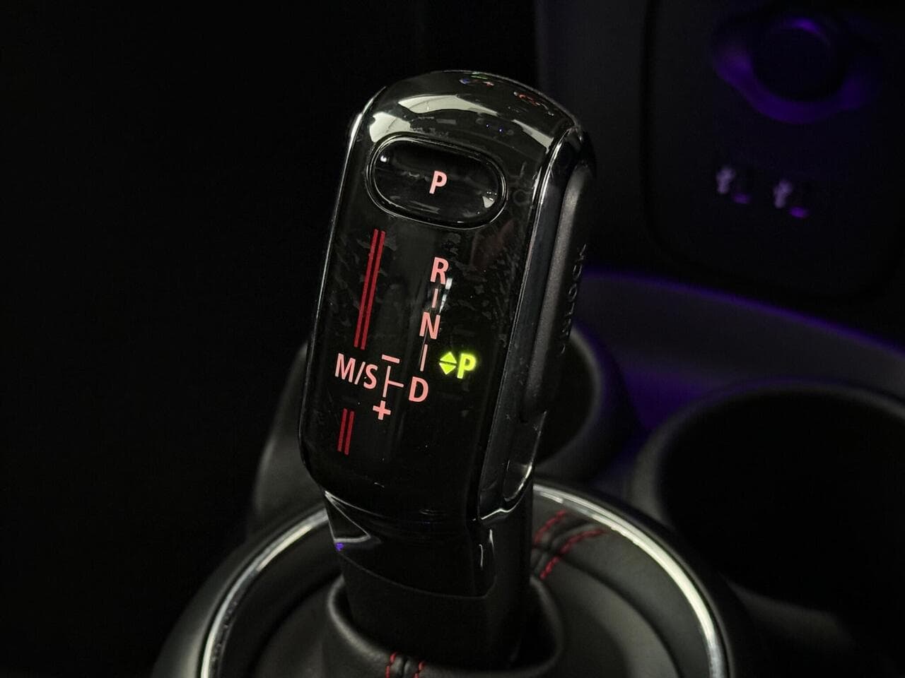 MINI Convertible thumbnail Interior Front