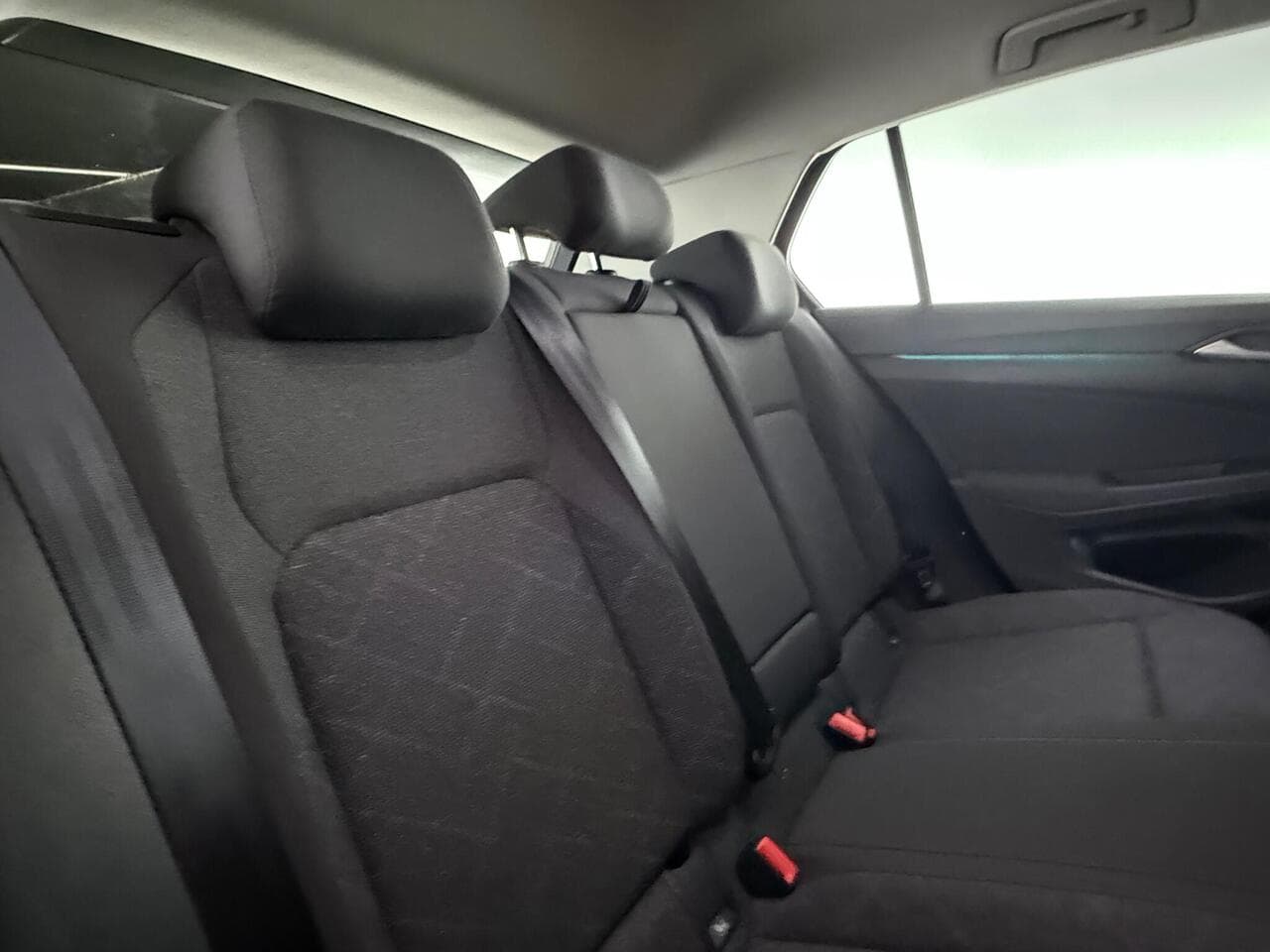 Volkswagen Golf thumbnail Seats Rear