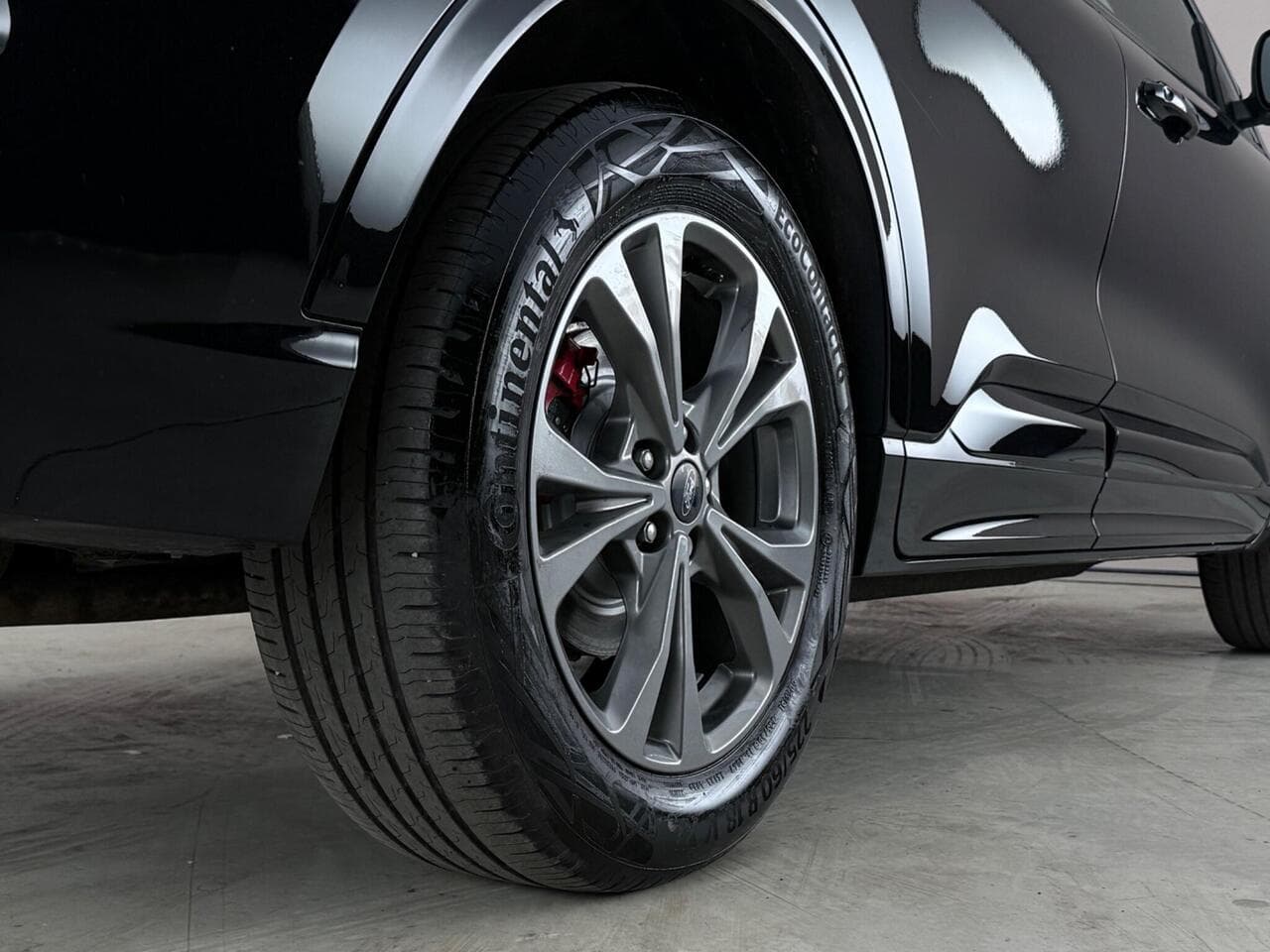 Ford Kuga thumbnail Wheel